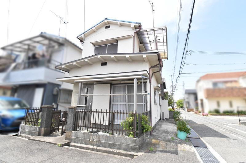 兵庫県明石市魚住町錦が丘１ 1330万円