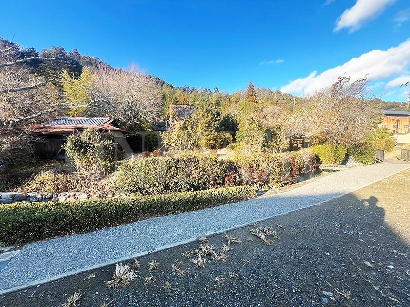京都府京都市右京区嵯峨鳥居本北代町 60000万円