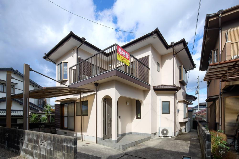 愛媛県新居浜市中村３ 1350万円