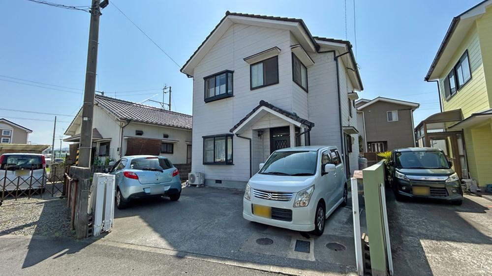 愛媛県松山市星岡３ 1600万円