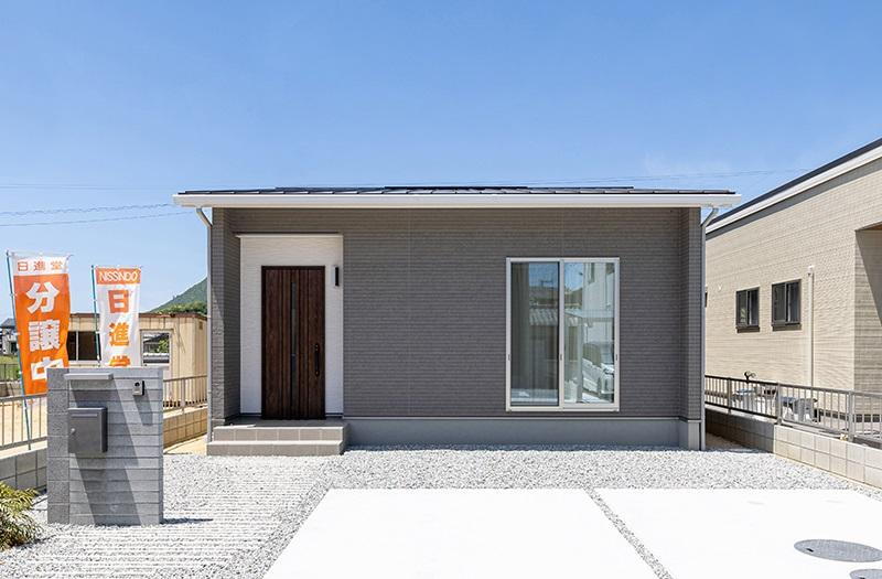 香川県丸亀市綾歌町富熊 中古住宅