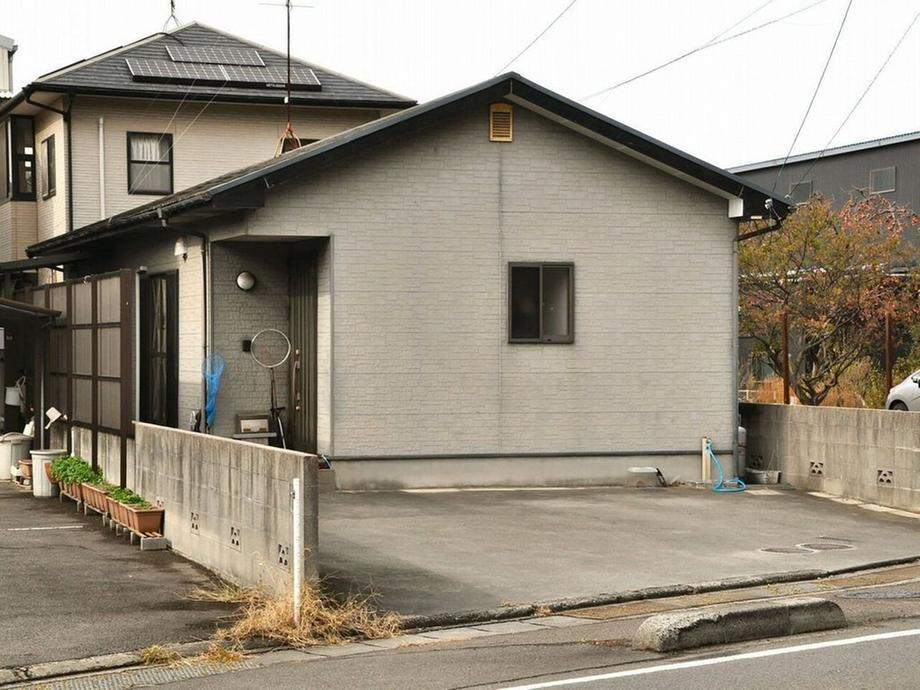 愛媛県松山市北吉田町 1200万円 2SLDK