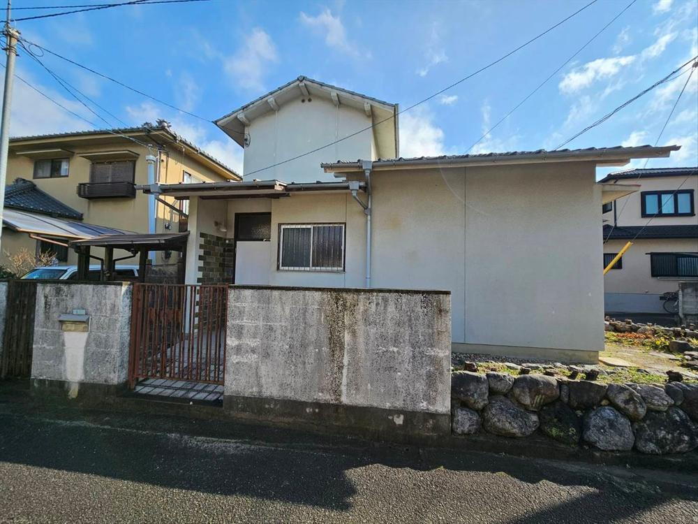 愛媛県松山市畑寺３ 1200万円