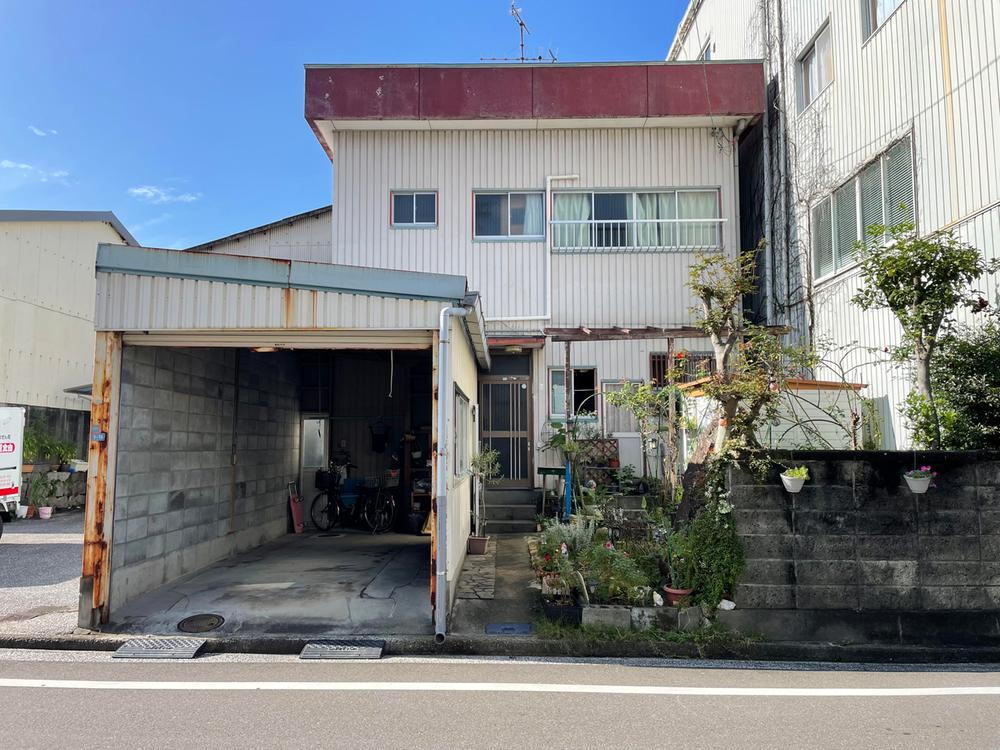 高知県高知市若松町 630万円