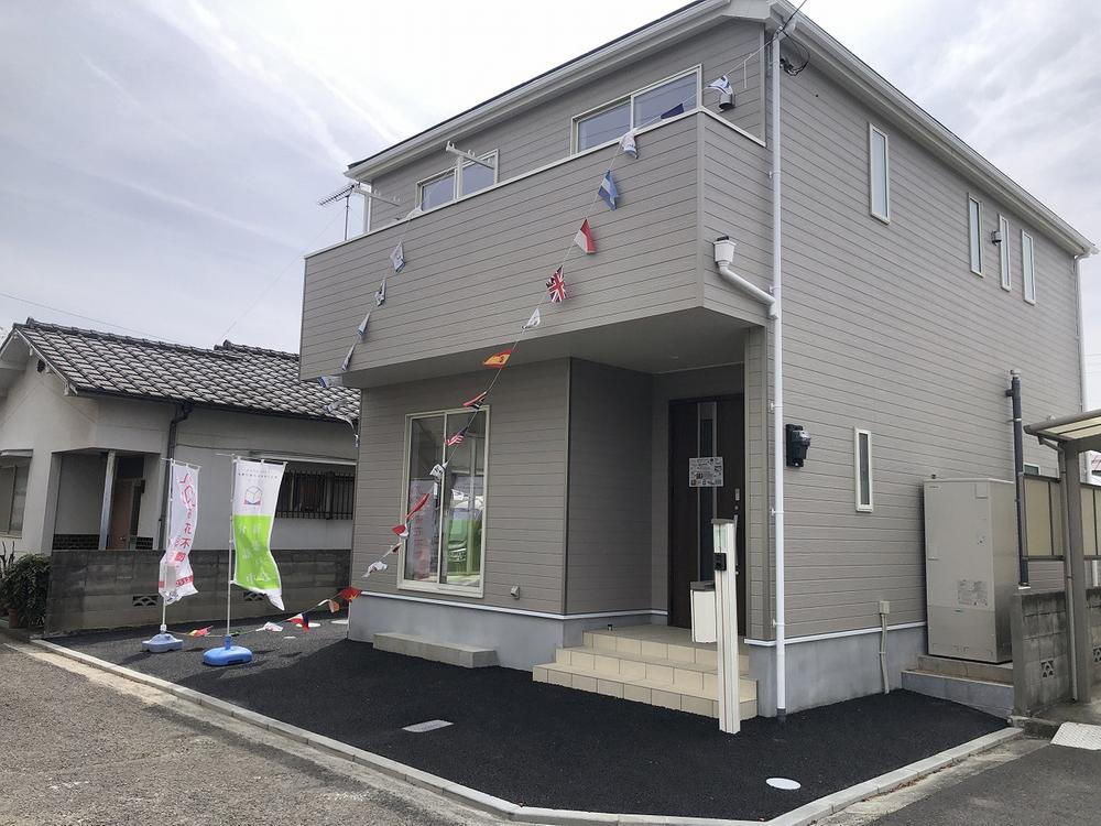 愛媛県松山市吉藤４ 2980万円 4LDK