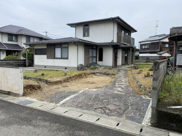 愛媛県西条市小松町新屋敷 1399万円