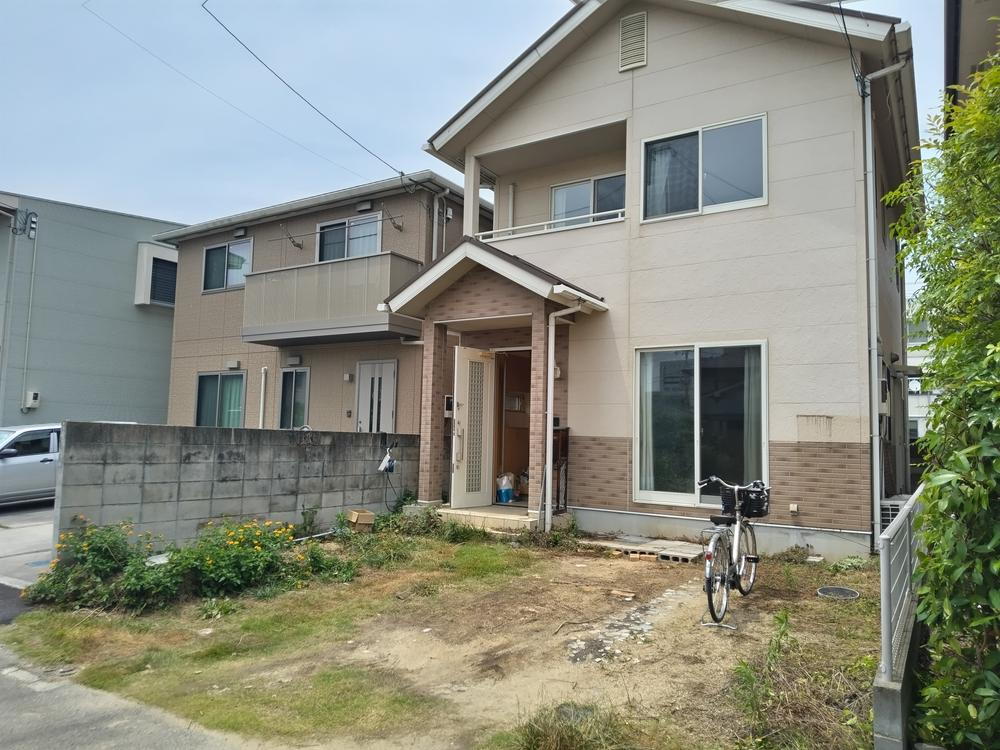 愛媛県松山市此花町 2399万円 3LDK