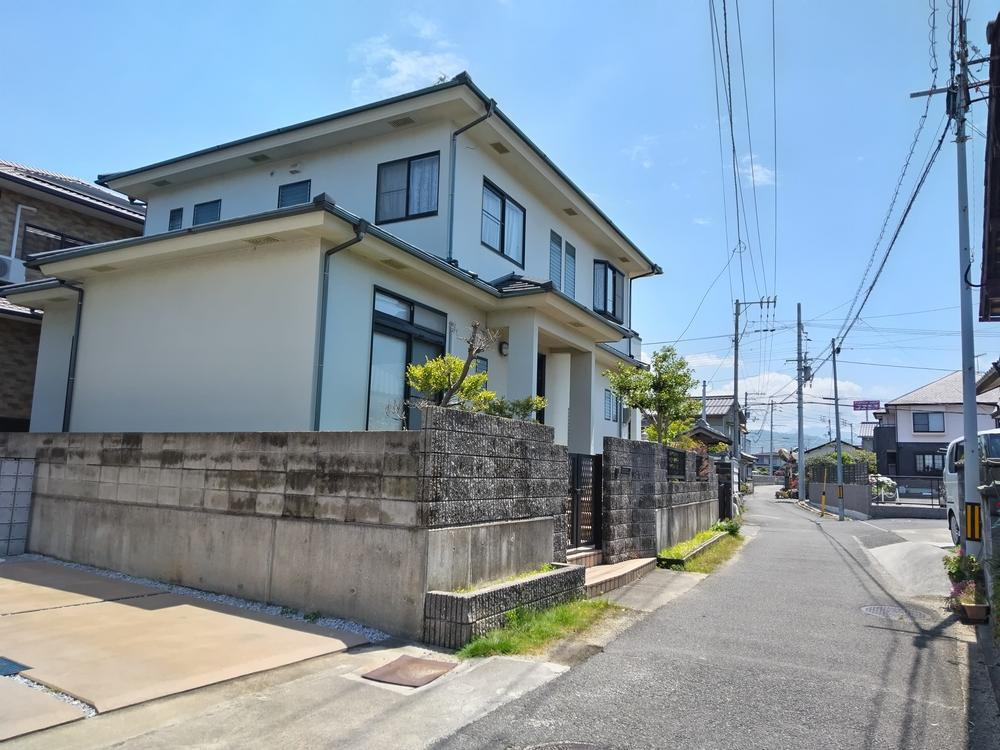 愛媛県伊予市下吾川 1680万円