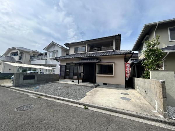 愛媛県松山市安城寺町 1999万円