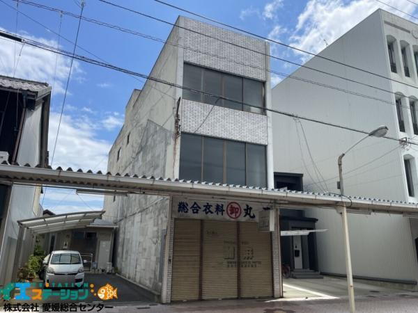 愛媛県今治市本町３ 598万円