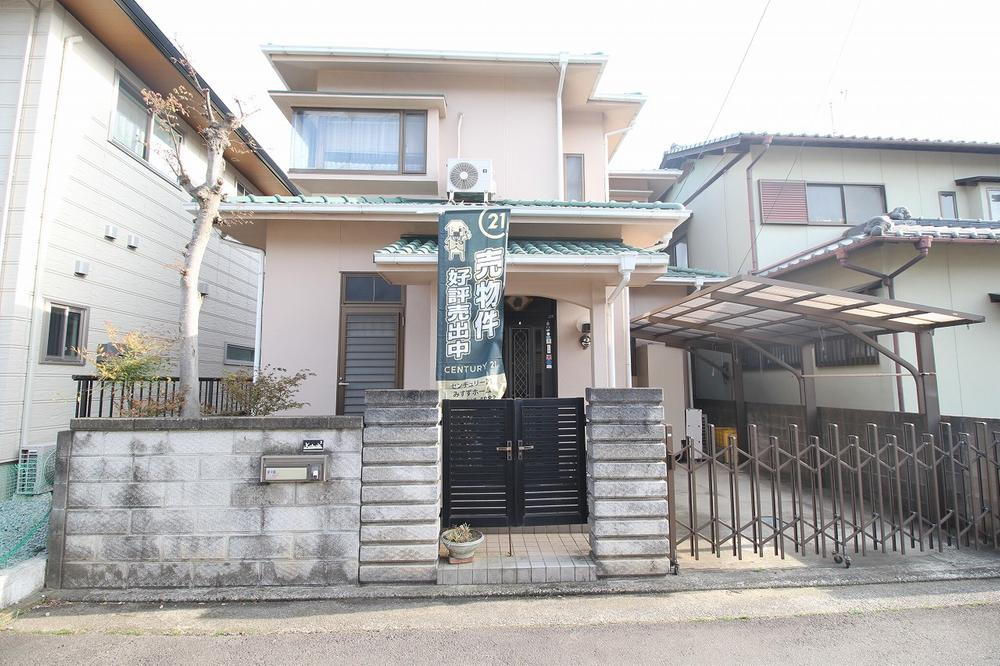 香川県高松市国分寺町新名 790万円