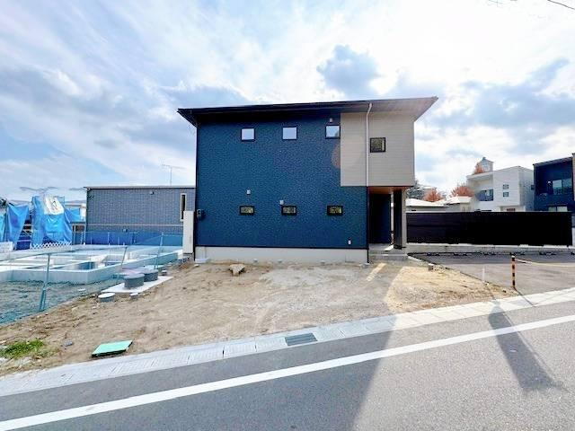 広島県東広島市鏡山３ 3390万円 4LDK