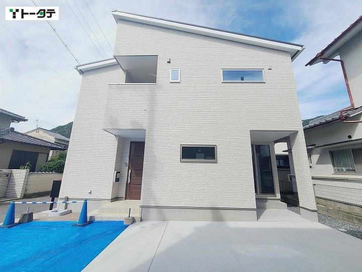 広島県呉市天応大浜１ 2980万円