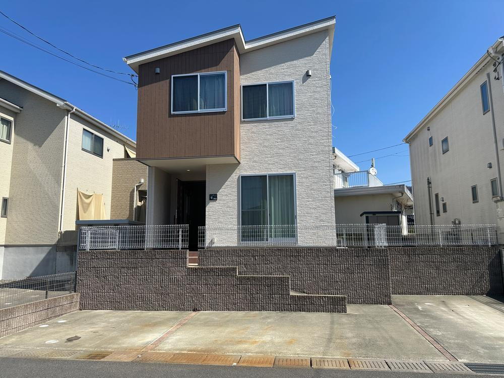 広島県東広島市八本松町米満 2690万円
