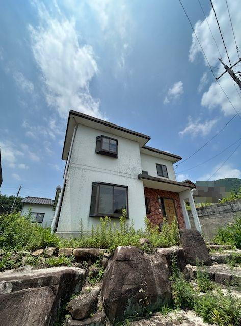 広島県東広島市黒瀬楢原北３ 中古住宅