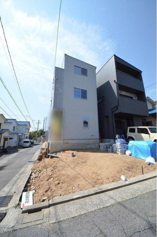 広島県広島市安芸区船越２ 中古住宅