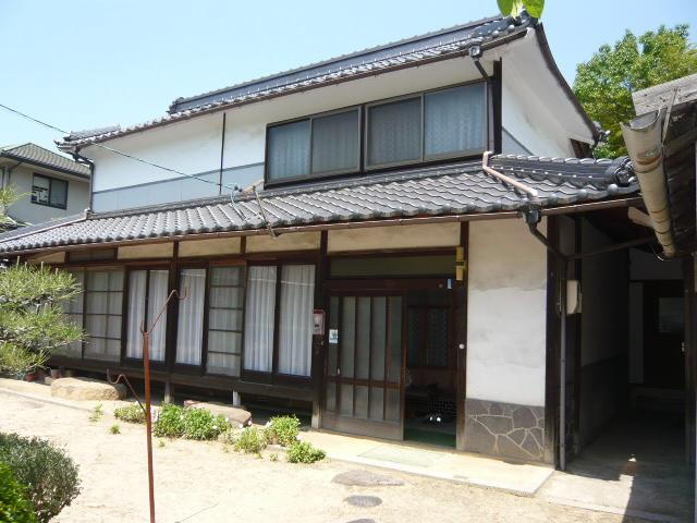 岡山県浅口市鴨方町六条院中 690万円 8DK