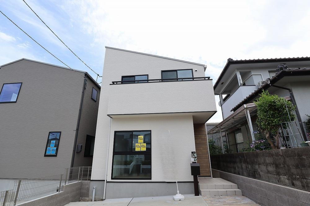 広島県呉市焼山本庄３ 2388万円