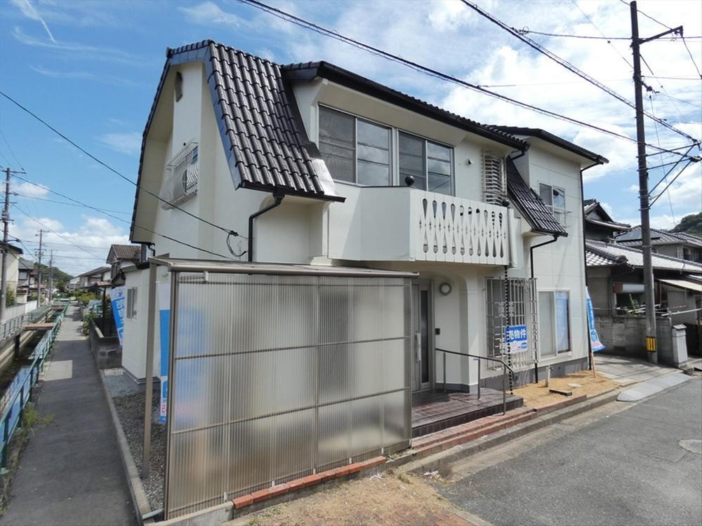 岡山県岡山市南区植松 1380万円 6LDK