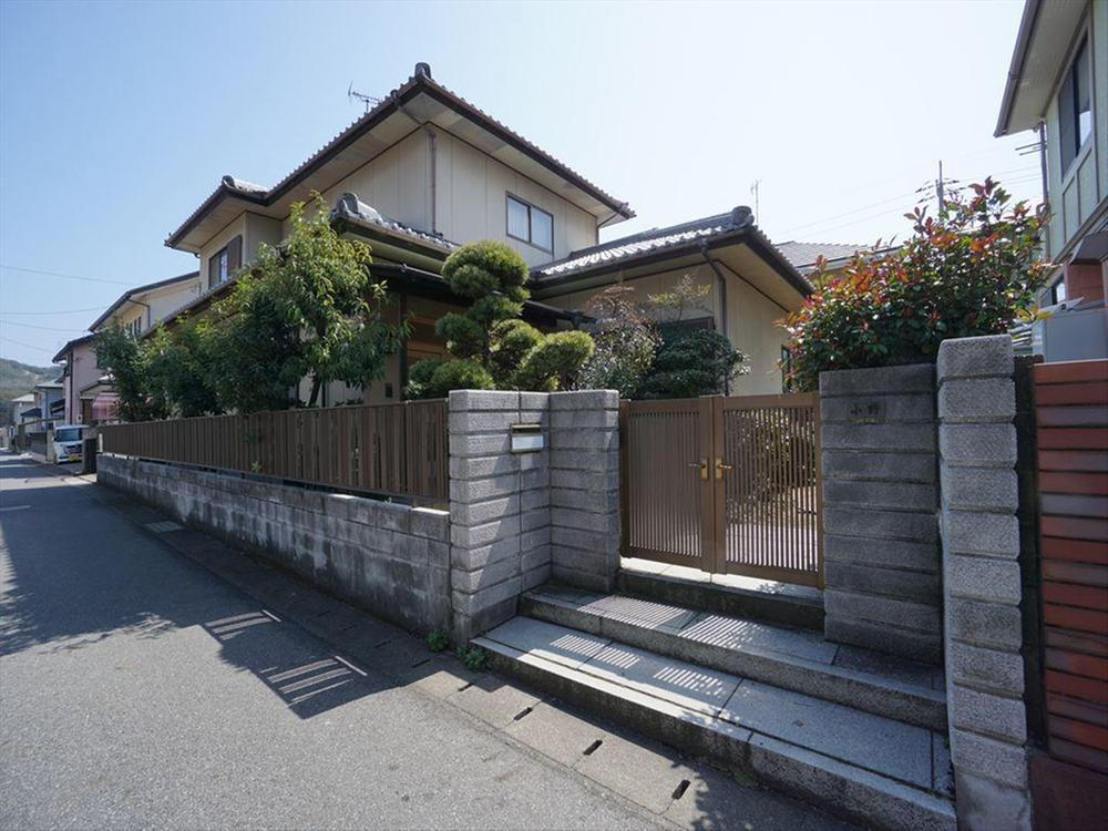 岡山県玉野市御崎２ 1200万円