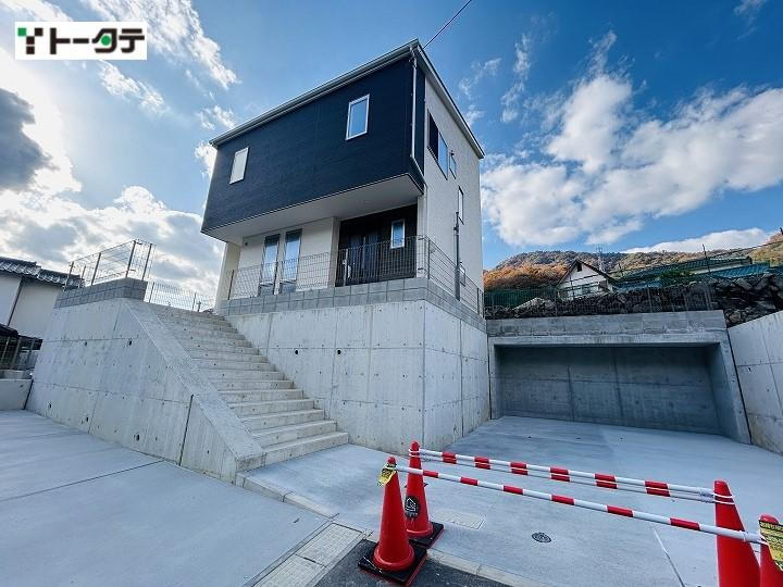 広島県広島市安芸区中野７ 2880万円 3SLDK