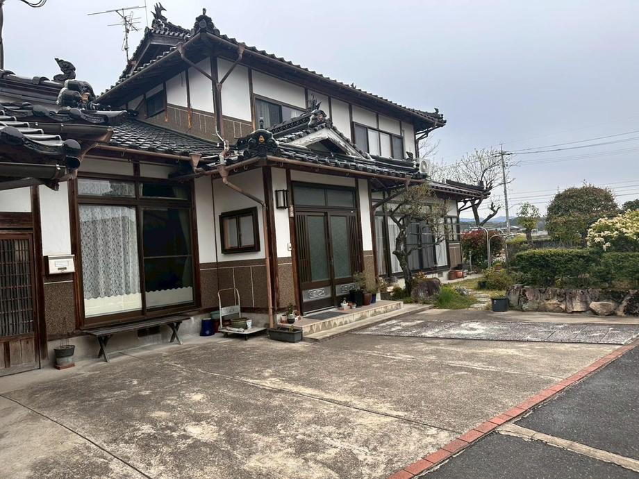 岡山県苫田郡鏡野町竹田 中古住宅