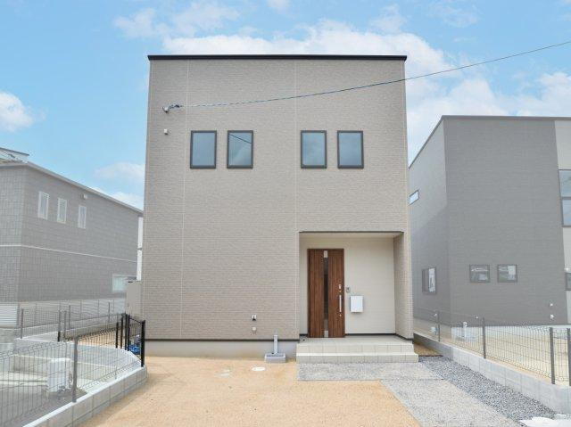 広島県尾道市西藤町 中古住宅