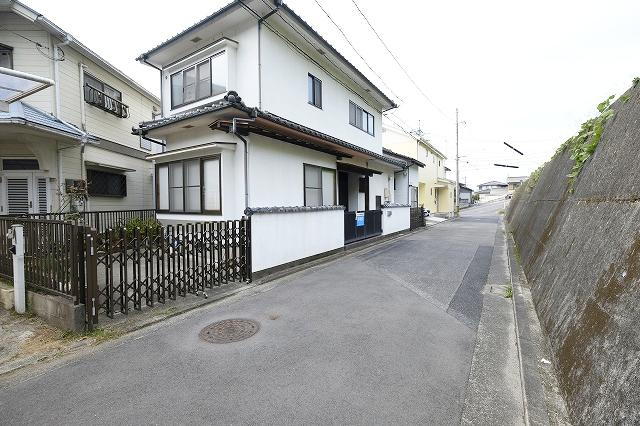 広島県広島市東区戸坂山根３ 中古住宅