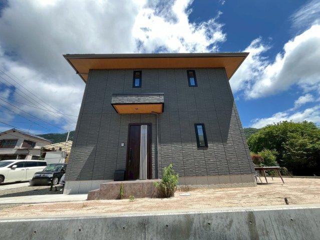 広島県東広島市黒瀬楢原北３ 中古住宅