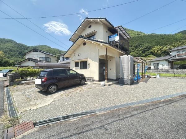 広島県三次市畠敷町 中古住宅