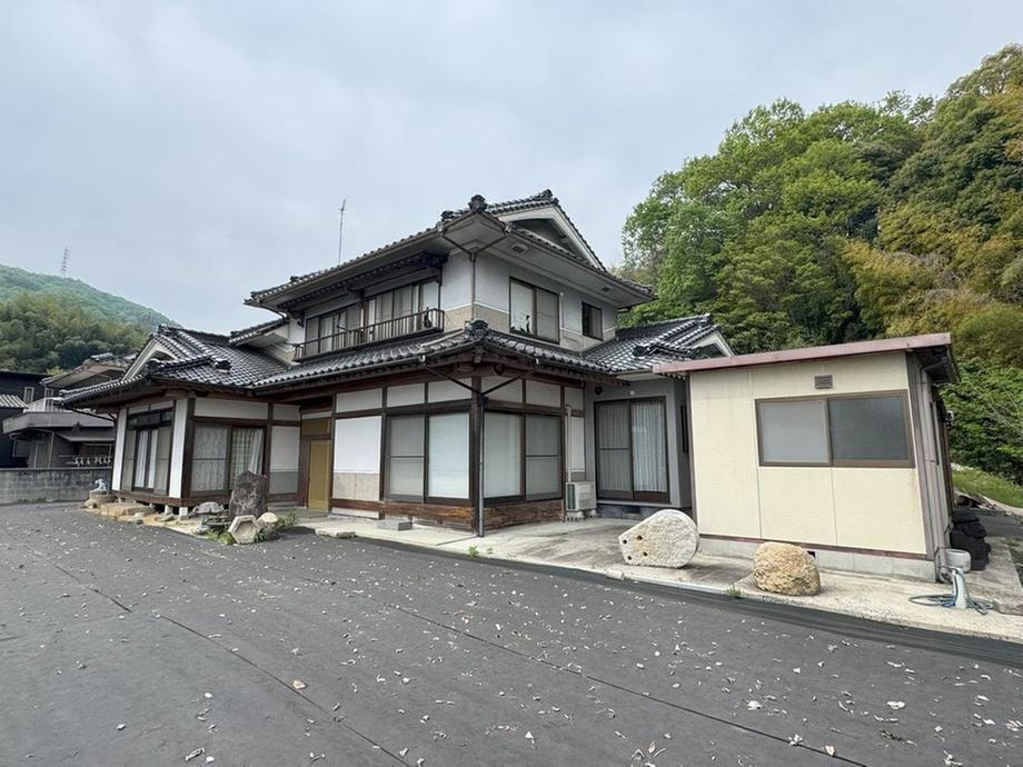 広島県府中市本山町 1200万円
