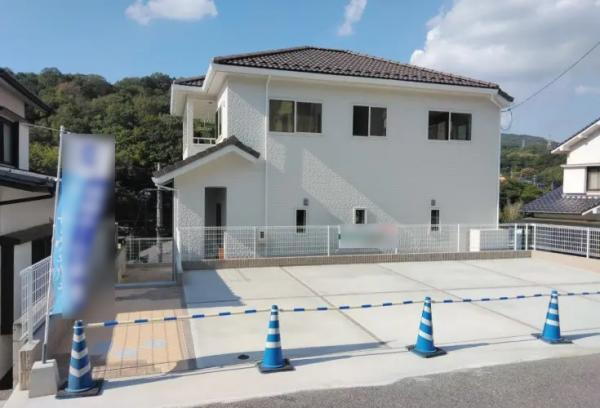 広島県広島市東区上温品４ 2998万円 4LDK