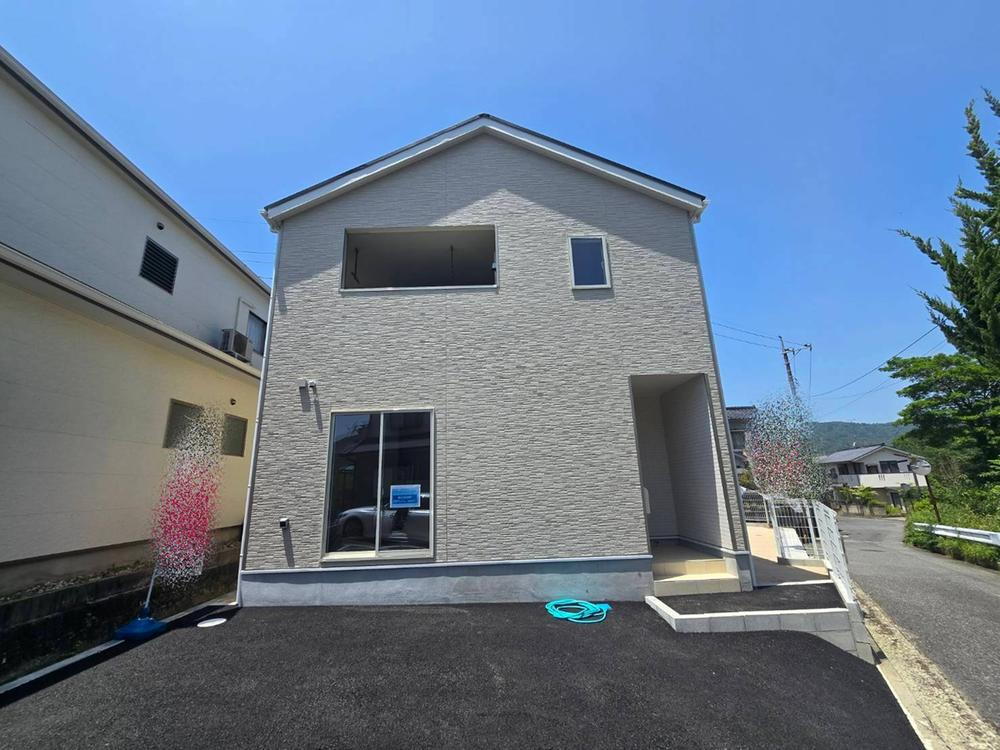 広島県安芸郡熊野町呉地５ 1888万円 4LDK