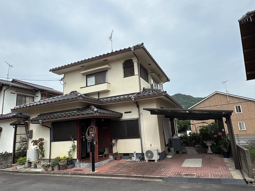 広島県広島市佐伯区利松３ 1880万円