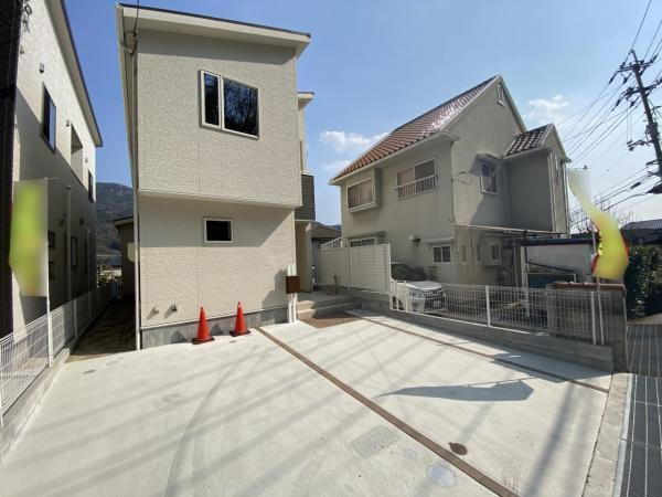 広島県広島市東区上温品３ 中古住宅