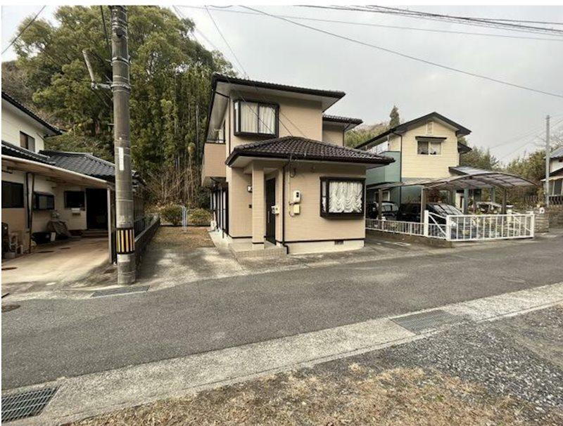 山口県下関市小月公園町 中古住宅