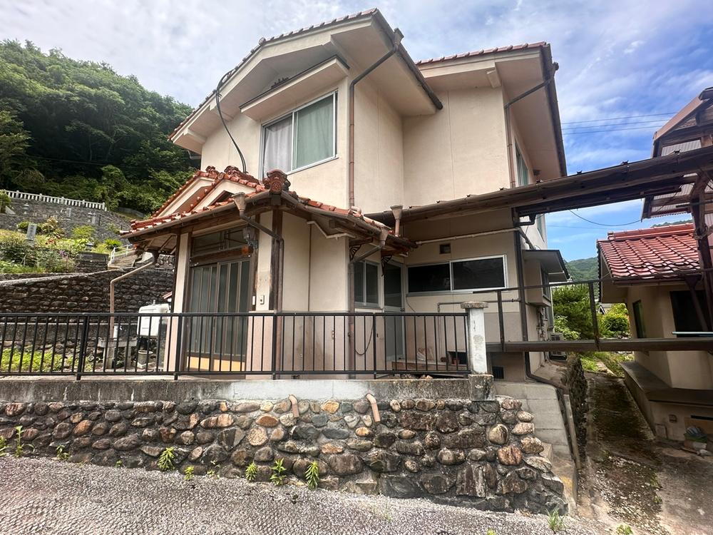 岡山県高梁市川上町地頭 100万円