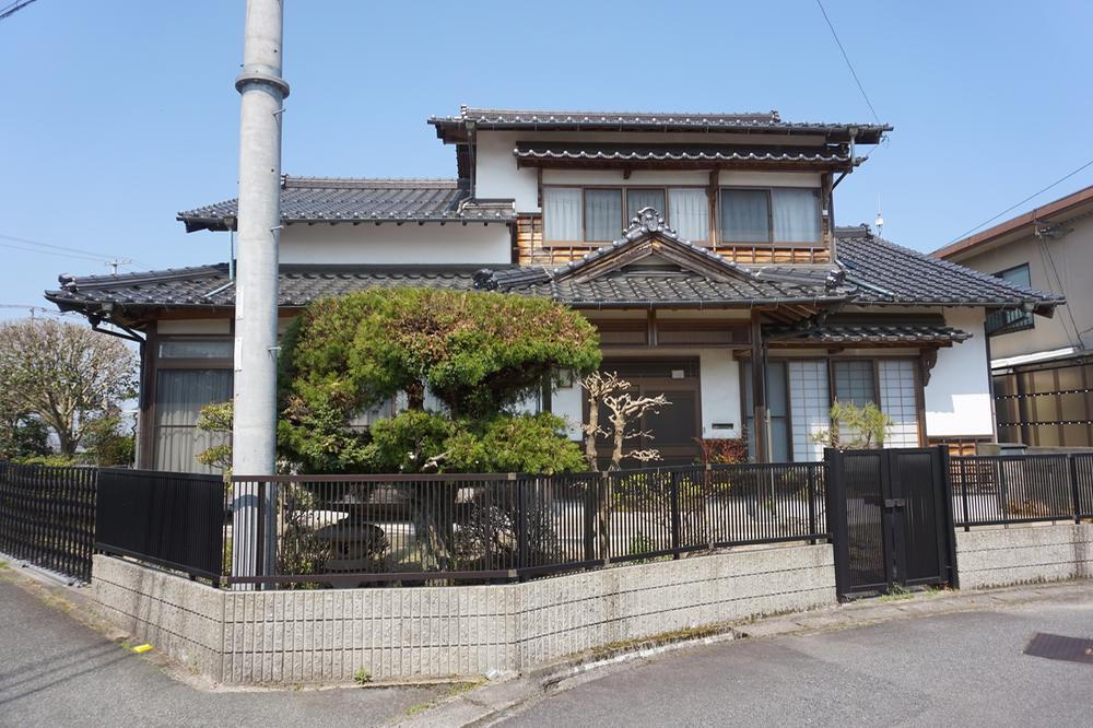 鳥取県西伯郡伯耆町押口 860万円
