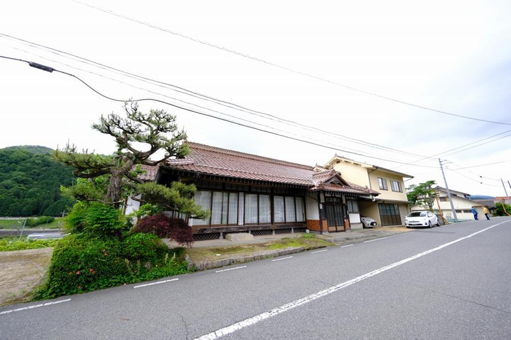 広島県山県郡安芸太田町大字上殿 800万円