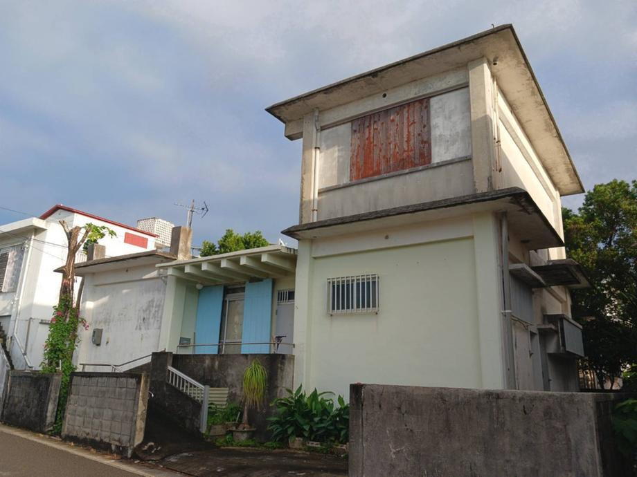 沖縄県石垣市字登野城 中古住宅