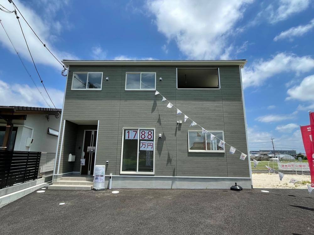 福岡県筑後市大字西牟田 1788万円 4LDK