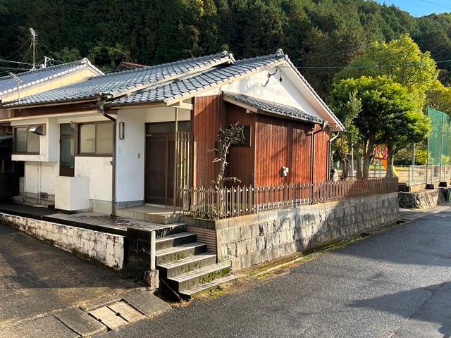 長崎県佐世保市中原町 480万円