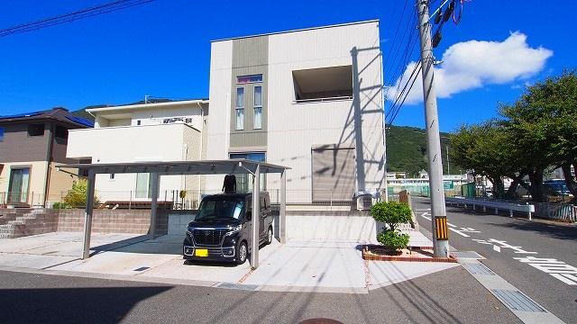 福岡県北九州市小倉南区葛原本町３ 3280万円