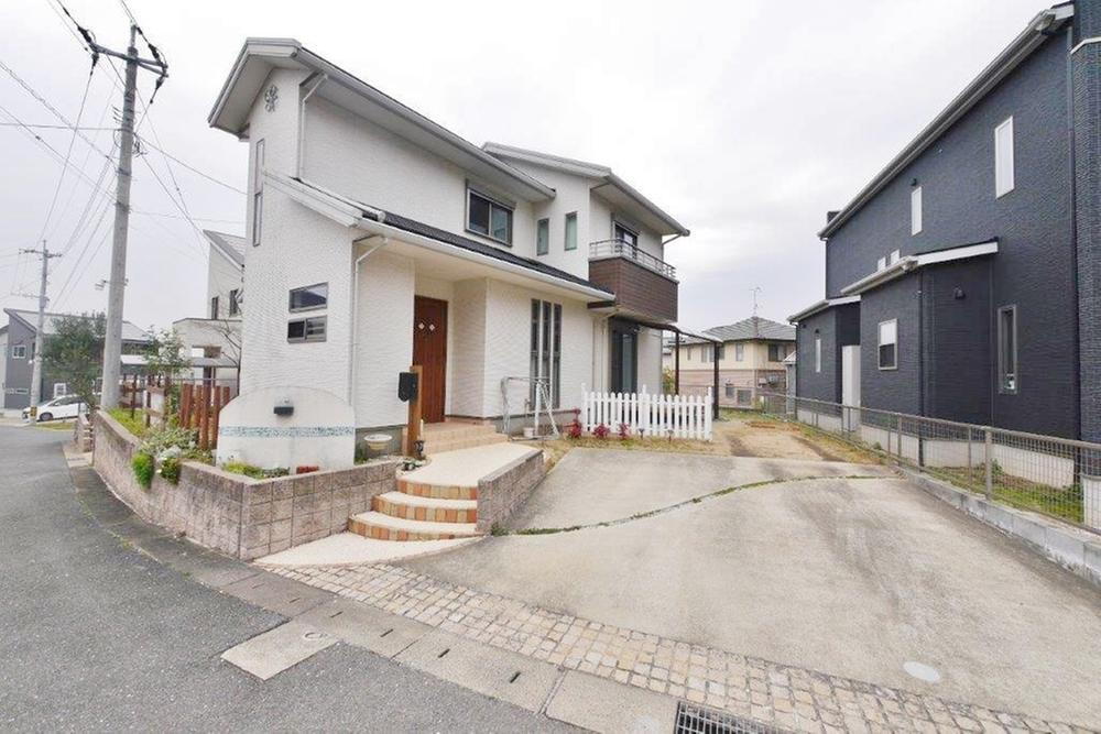 福岡県遠賀郡岡垣町海老津３ 2100万円