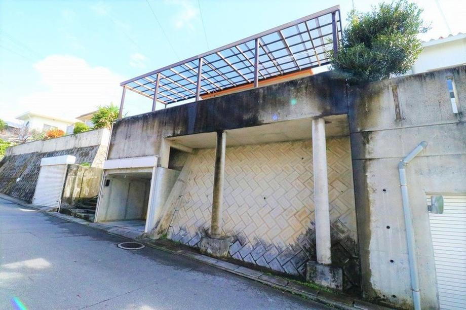 沖縄県浦添市字港川 中古住宅