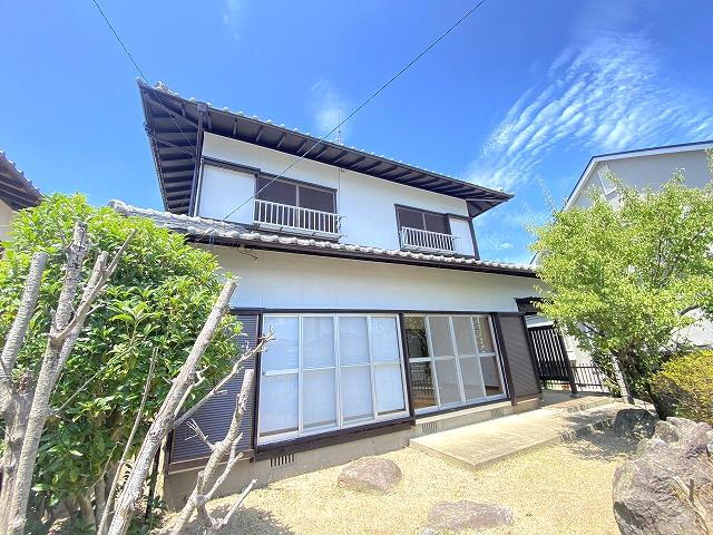 福岡県太宰府市梅香苑２ 1380万円