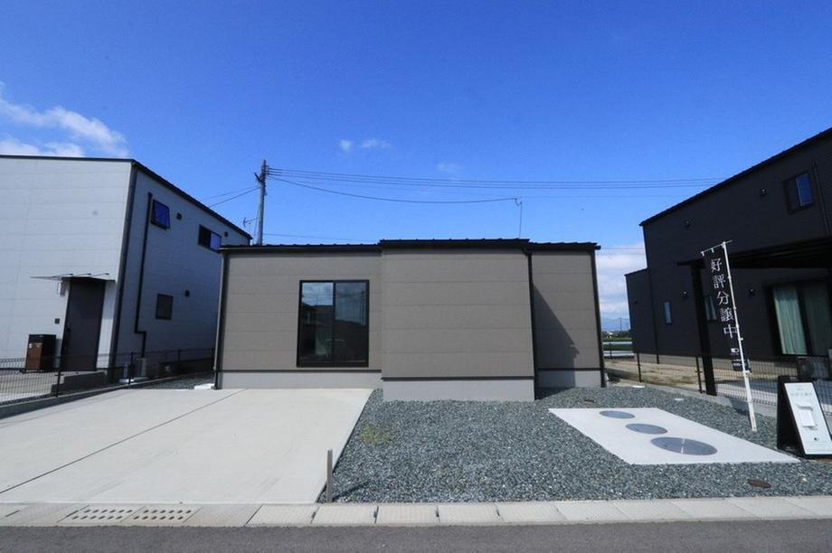 佐賀県神埼市千代田町餘江 2398万円