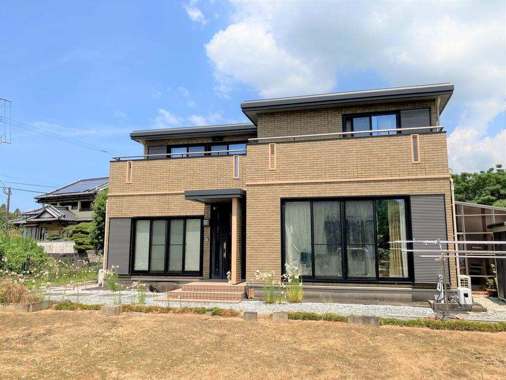長崎県諫早市下大渡野町 3700万円