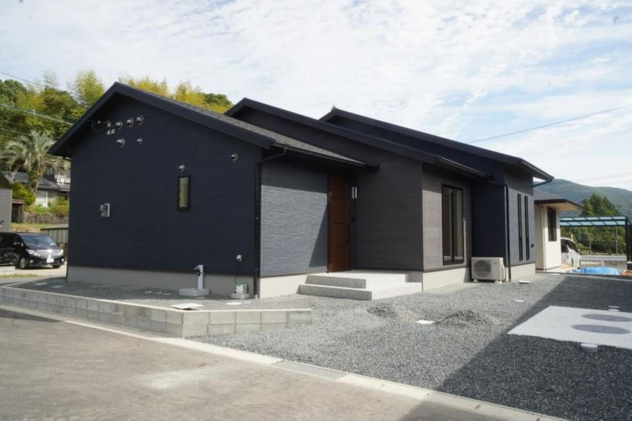 佐賀県小城市芦刈町浜枝川 2299.8万円 4LDK