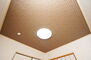 泉佐野市日根野 和室の天井部分にはシックなアクセントクロスを施し、モダンなお部屋に仕上げました。